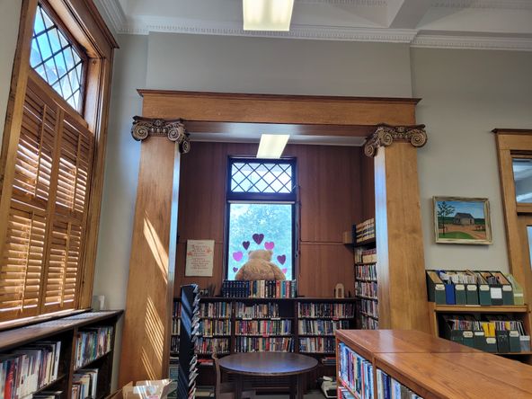 214 School St, Hillsboro, IL 62049